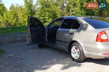 Лифтбек Skoda Octavia 2010 в Ивано-Франковске
