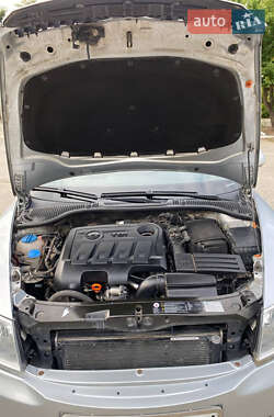 Лифтбек Skoda Octavia 2012 в 