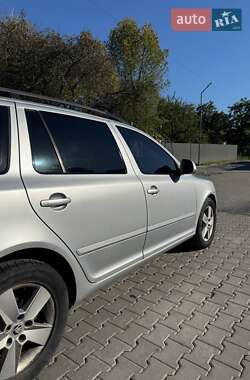 Универсал Skoda Octavia 2010 в 