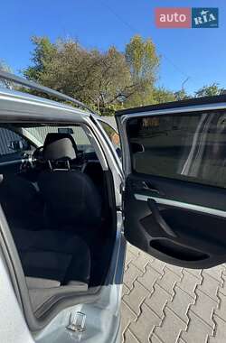 Универсал Skoda Octavia 2010 в 