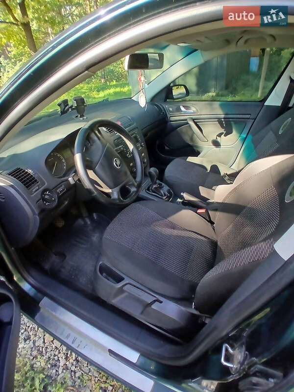 Лифтбек Skoda Octavia 2005 в Шепетовке