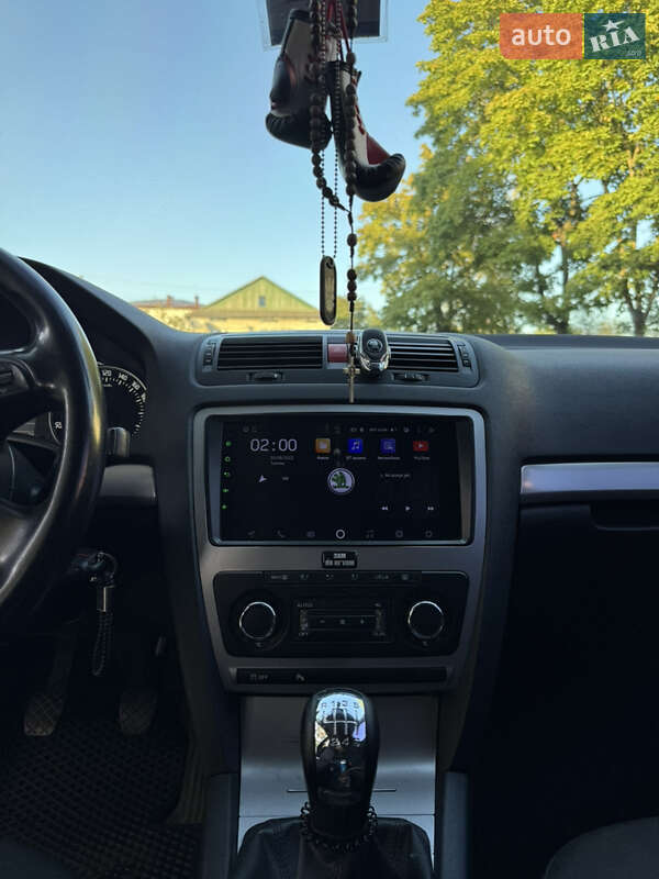 Лифтбек Skoda Octavia 2010 в Ивано-Франковске