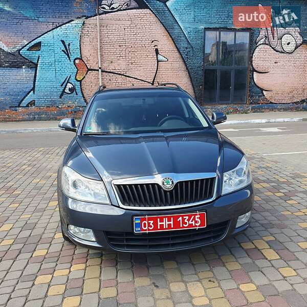 Универсал Skoda Octavia 2010 в Луцке