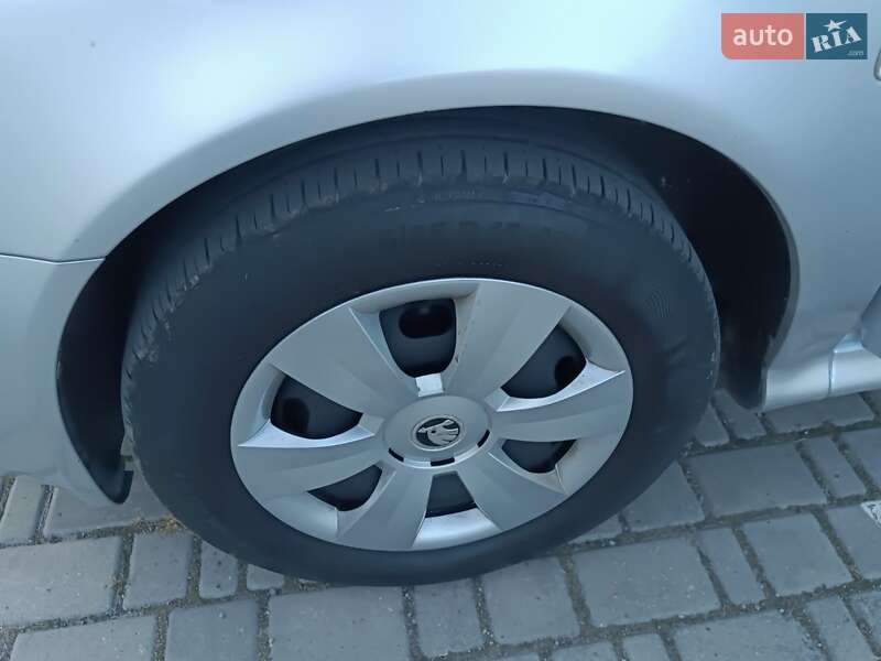 Универсал Skoda Octavia 2003 в Ивано-Франковске