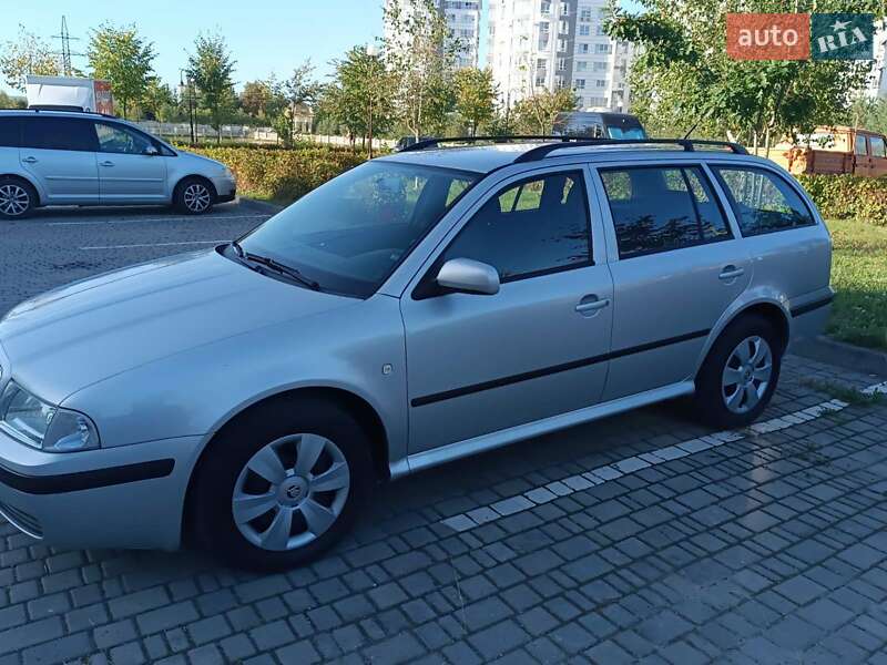 Универсал Skoda Octavia 2003 в Ивано-Франковске