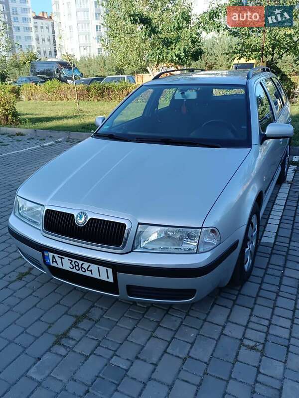 Универсал Skoda Octavia 2003 в Ивано-Франковске