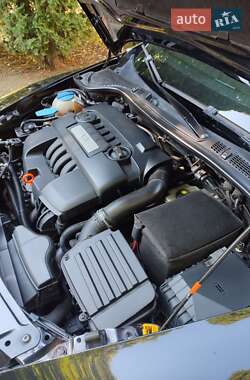 Лифтбек Skoda Octavia 2012 в 