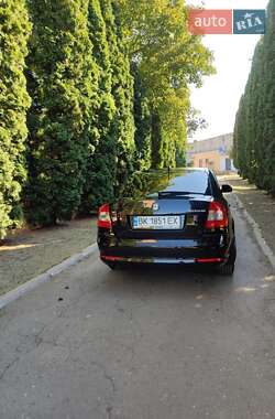 Лифтбек Skoda Octavia 2012 в 