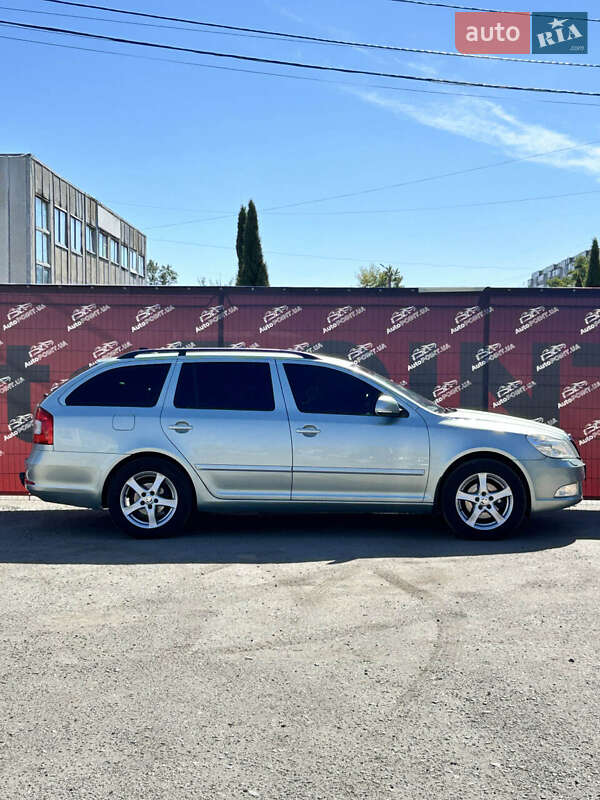 Универсал Skoda Octavia 2010 в Сумах