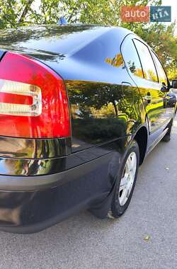 Лифтбек Skoda Octavia 2008 в 