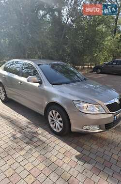 Лифтбек Skoda Octavia 2010 в 