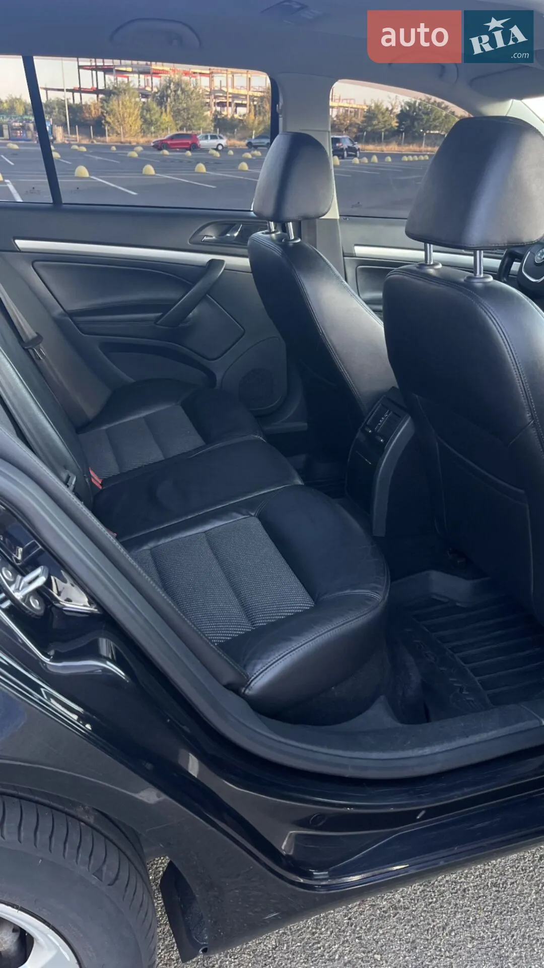 2010 Skoda Octavia - мініатюра 5