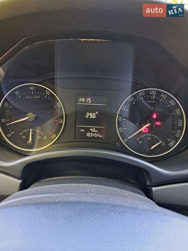 Лифтбек Skoda Octavia 2011 в Вышгороде