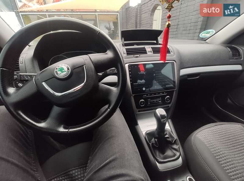 Универсал Skoda Octavia 2011 в Нетешине