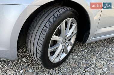Універсал Skoda Octavia 2015 в Береговому