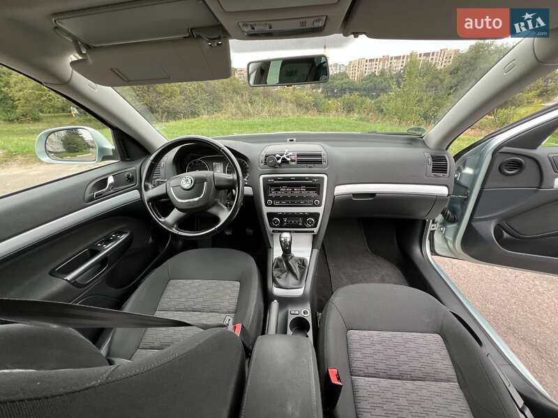 Универсал Skoda Octavia 2010 в Ровно