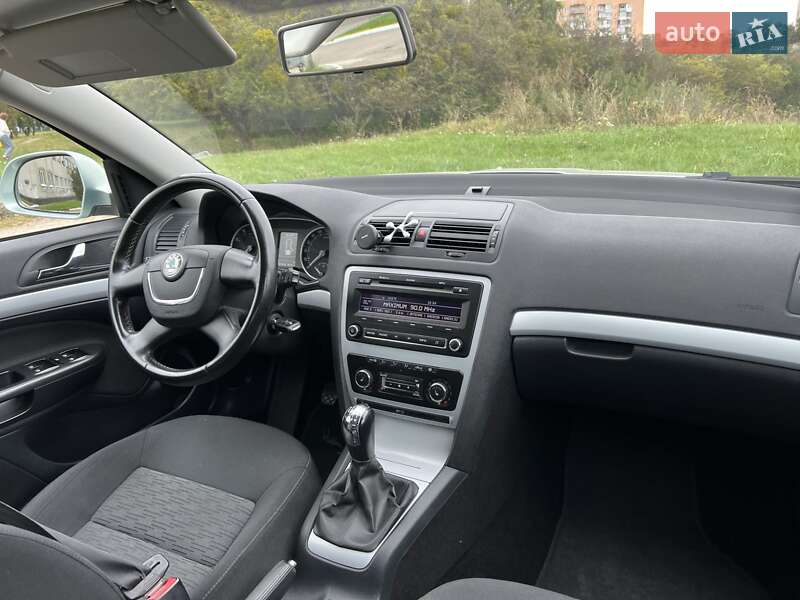 Универсал Skoda Octavia 2010 в Ровно
