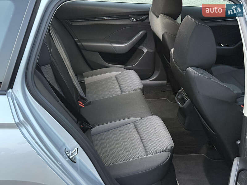 Универсал Skoda Octavia 2021 в Луцке