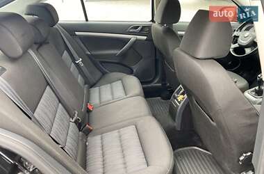 Лифтбек Skoda Octavia 2012 в 