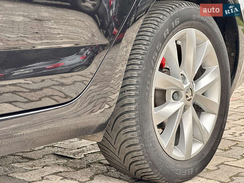 Лифтбек Skoda Octavia 2019 в Луцке