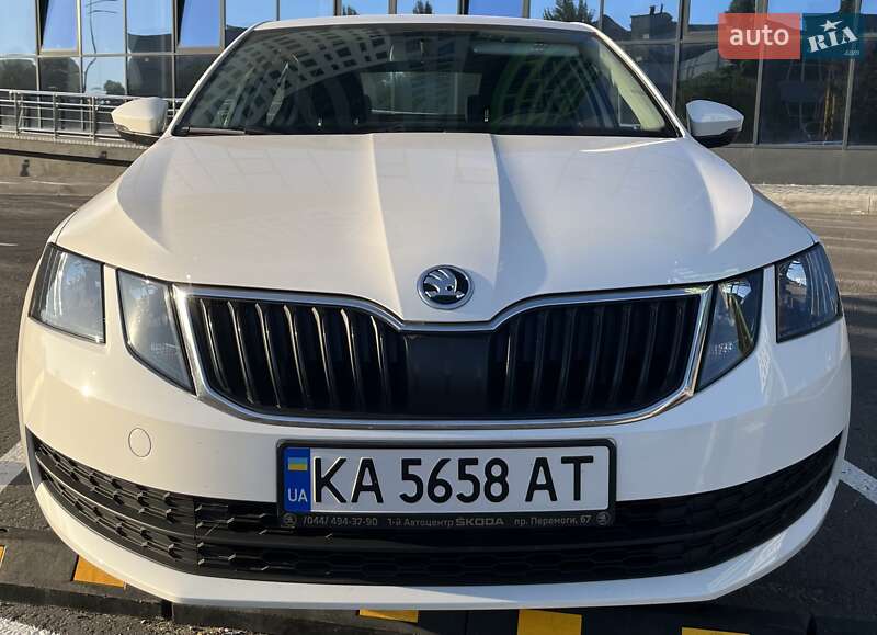 Лифтбек Skoda Octavia 2020 в Киеве