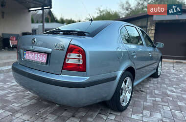 Лифтбек Skoda Octavia 2003 в 