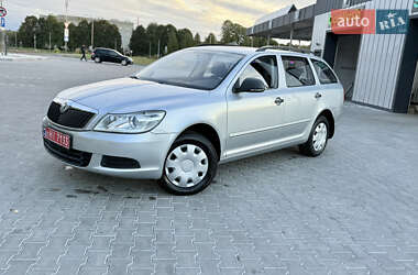 Універсал Skoda Octavia 2009 в Володимирі