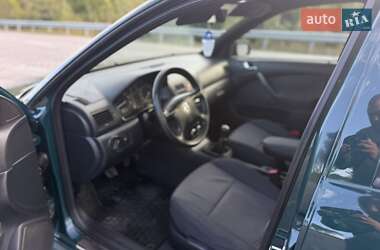 Универсал Skoda Octavia 2001 в 