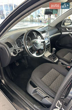 Універсал Skoda Octavia 2010 в 