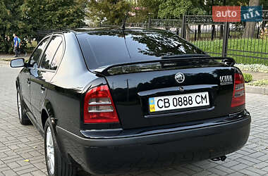 Лифтбек Skoda Octavia 2009 в 