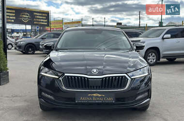 Ліфтбек Skoda Octavia 2023 в 
