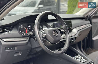 Ліфтбек Skoda Octavia 2023 в 