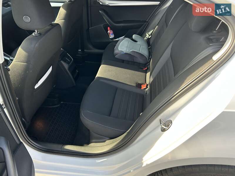 Ліфтбек Skoda Octavia 2019 в Ужгороді