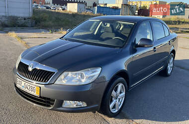 Лифтбек Skoda Octavia 2010 в 