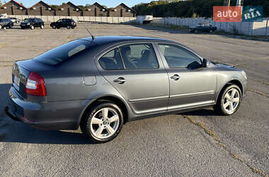 Лифтбек Skoda Octavia 2010 в 