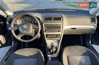 Лифтбек Skoda Octavia 2010 в 