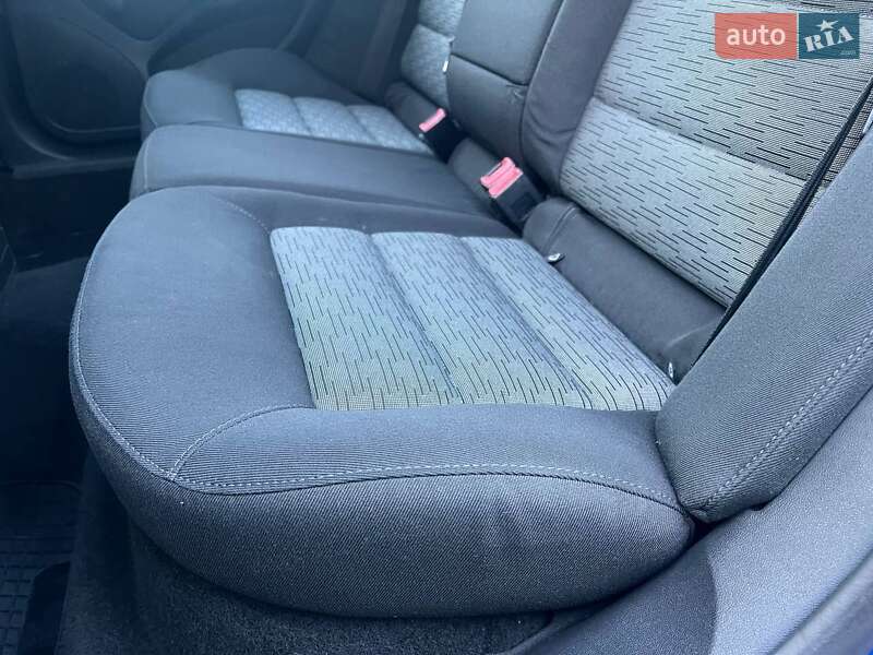 Універсал Skoda Octavia 2010 в Полтаві