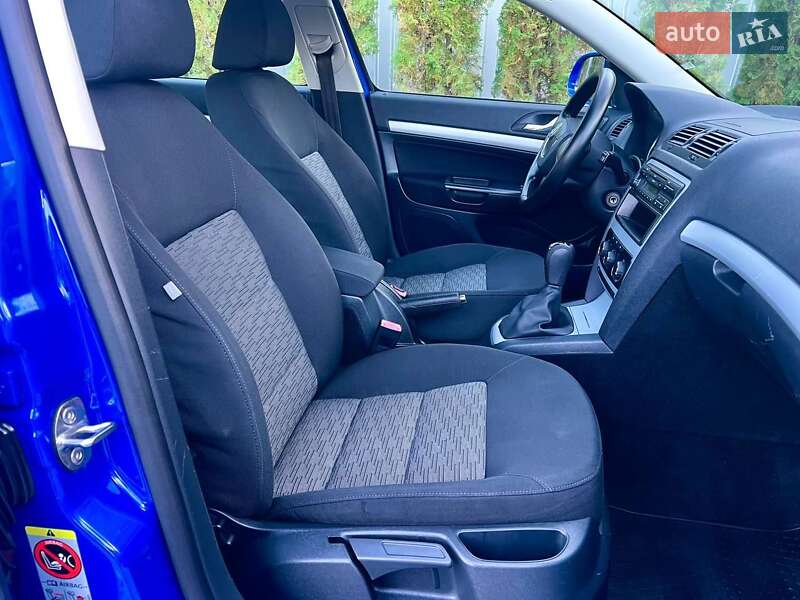 Універсал Skoda Octavia 2010 в Полтаві