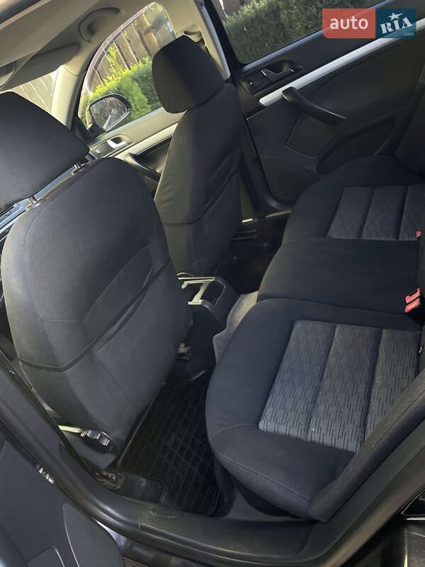 Лифтбек Skoda Octavia 2010 в Тернополе