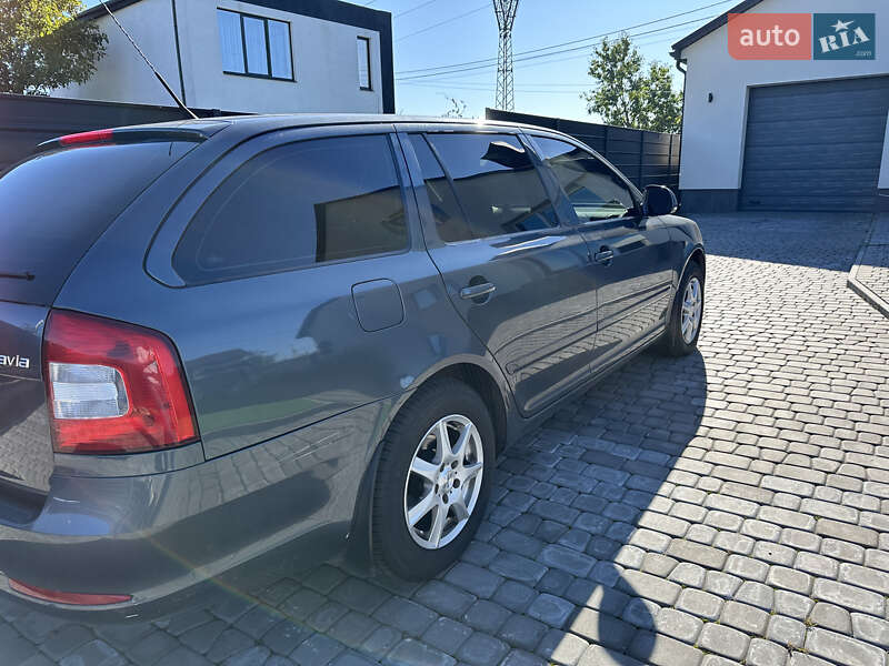 Универсал Skoda Octavia 2009 в Луцке фото 3 Универсал Skoda Octavia 2009 в Луцке
