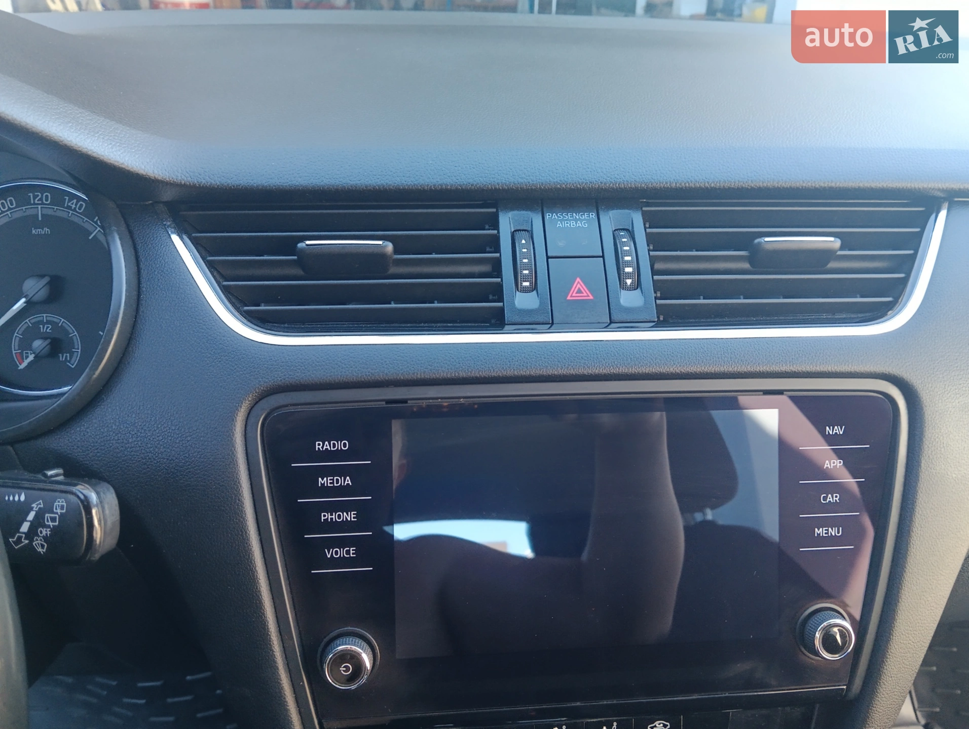 2017 Skoda Octavia - мініатюра 18