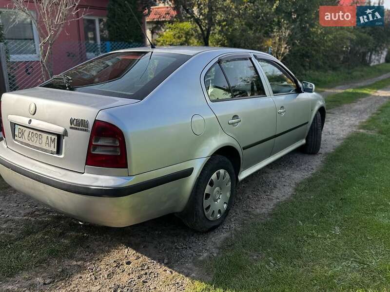 Універсал Skoda Octavia 2008 в Рівному