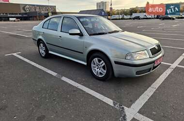 Лифтбек Skoda Octavia 2010 в Киеве