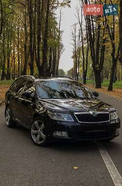 Універсал Skoda Octavia 2011 в Чернівцях