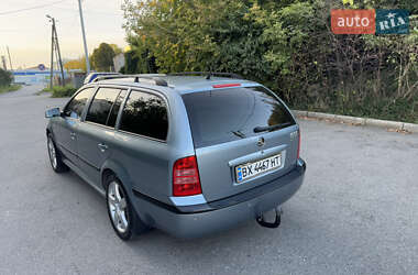 Универсал Skoda Octavia 2002 в 