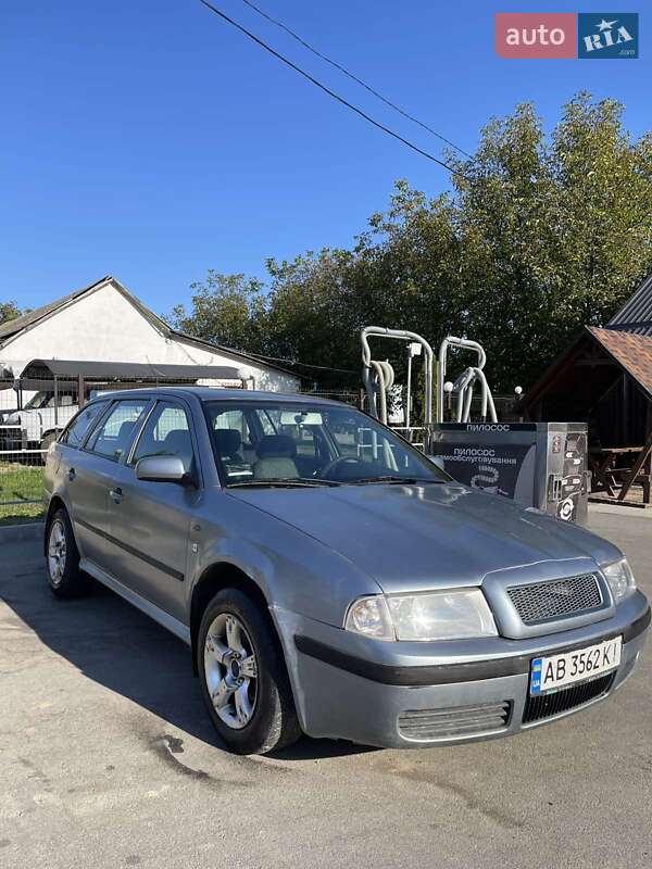 Універсал Skoda Octavia 2002 в Бару