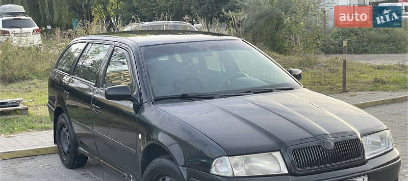 Универсал Skoda Octavia 2003 в Львове