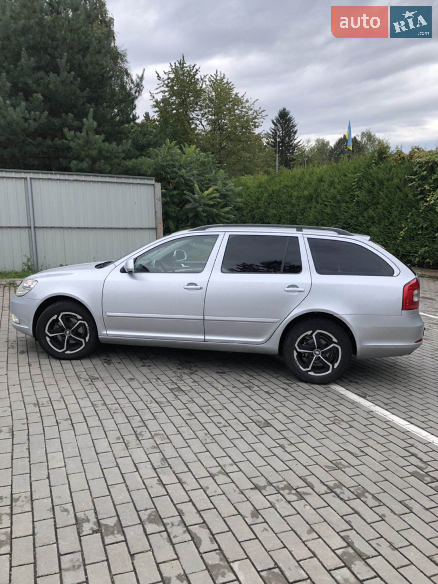 2010 Skoda Octavia - мініатюра 12