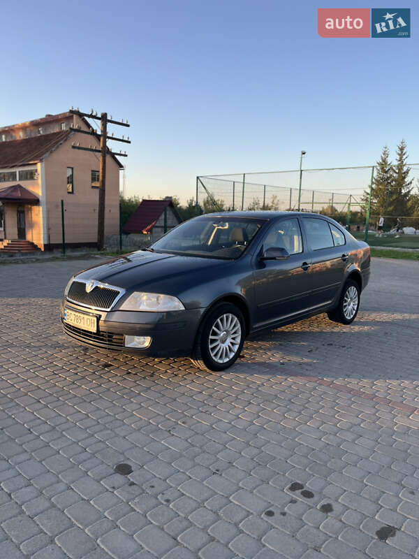 Лифтбек Skoda Octavia 2008 в Самборе