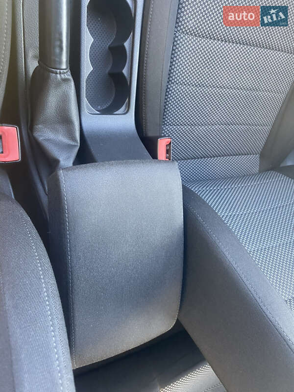 Универсал Skoda Octavia 2015 в Хусте фото 40 Универсал Skoda Octavia 2015 в Хусте